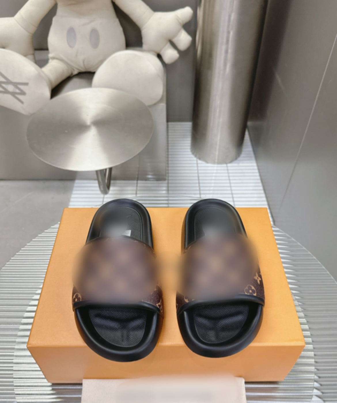 Monogram Slides