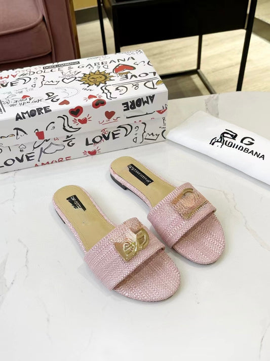 D G pink slides