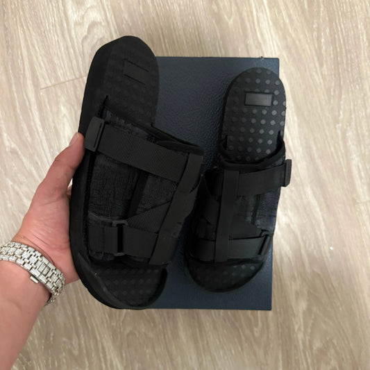 DD Black Slipper